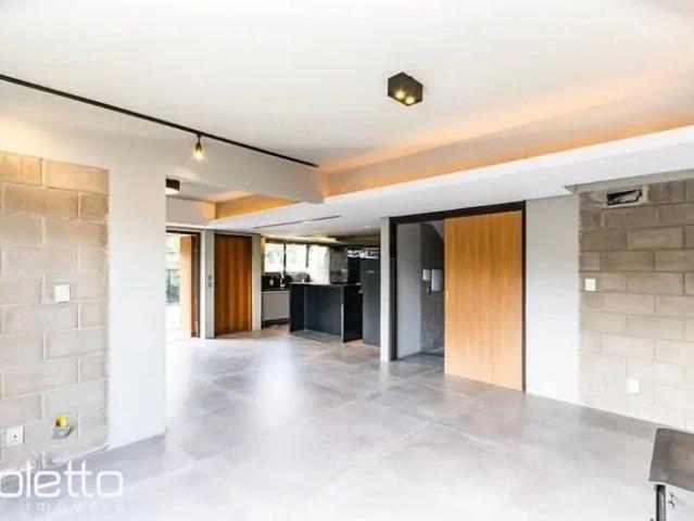 Casa / Sobrado para Locação em Porto Alegre/RS Guarujá 3 Quartos