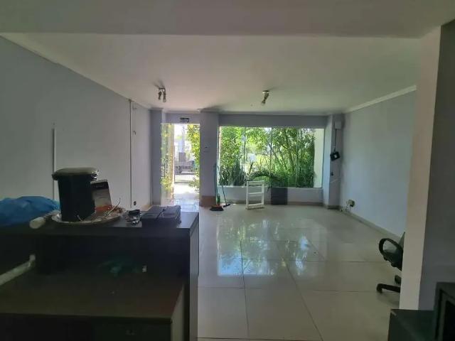 Casa / Sobrado para Locação em Porto Alegre/RS Guarujá 3 Quartos