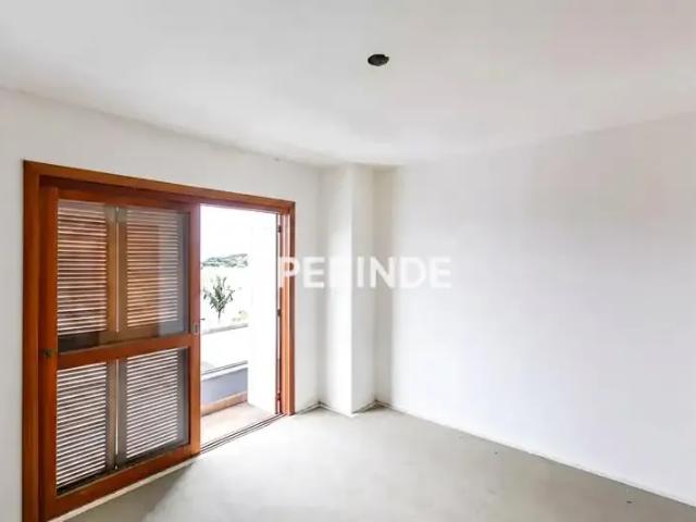Casa / Sobrado para Locação em Porto Alegre/RS Guarujá 3 Quartos