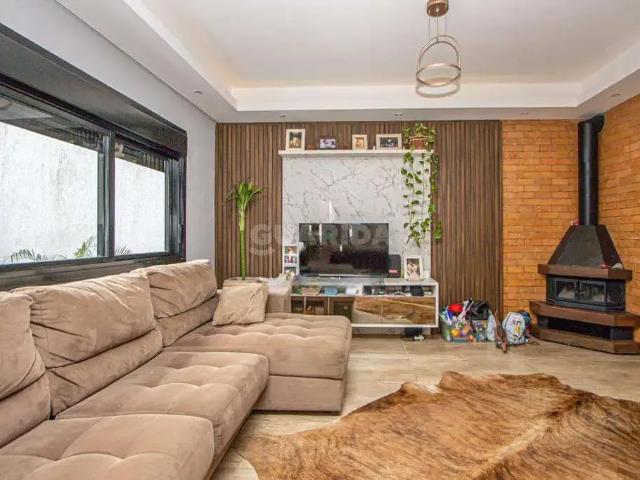 Casa / Sobrado para Locação em Porto Alegre/RS Ecoville 4 Quartos
