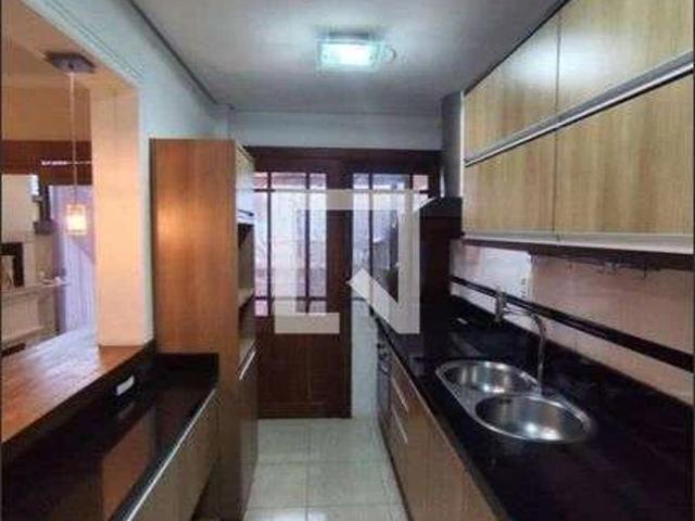 Casa / Sobrado para Locação em Porto Alegre/RS Espírito Santo 3 Quartos