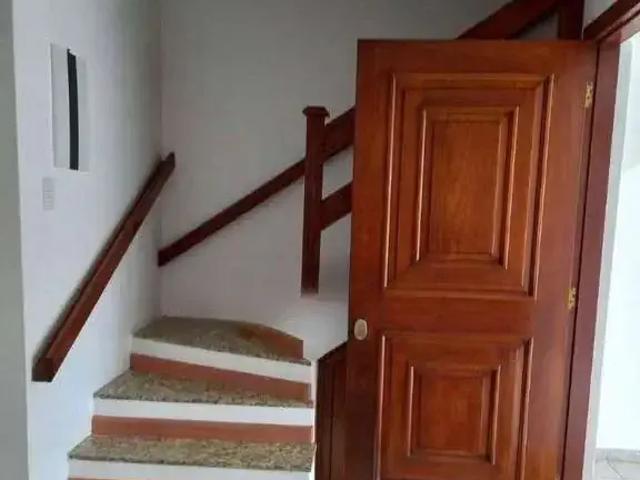 Casa / Sobrado para Locação em Porto Alegre/RS Espírito Santo 3 Quartos