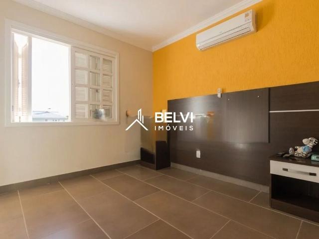 Casa / Sobrado para Locação em Porto Alegre/RS Espírito Santo 4 Quartos