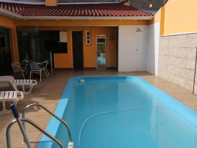 Casa / Sobrado para Locação em Porto Alegre/RS Espírito Santo 4 Quartos