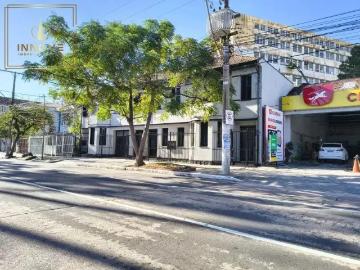 Casa / Sobrado para Locação em Porto Alegre/RS Farroupilha 4 Quartos