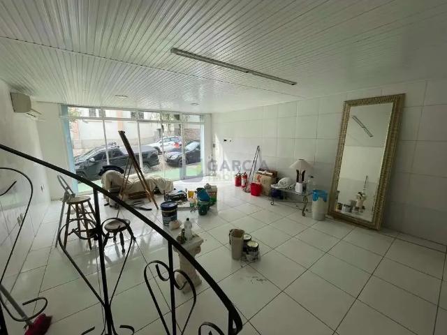 Casa / Sobrado para Locação em Porto Alegre/RS Floresta 3 Quartos