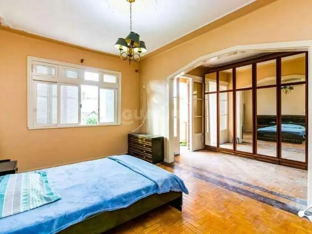 Casa / Sobrado para Locação em Porto Alegre/RS Floresta 4 Quartos