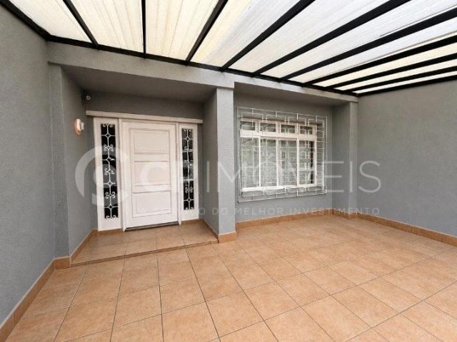 Casa / Sobrado para Locação em Porto Alegre/RS Floresta 4 Quartos