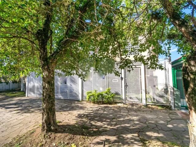 Casa / Sobrado para Locação em Porto Alegre/RS Higienópolis 3 Quartos