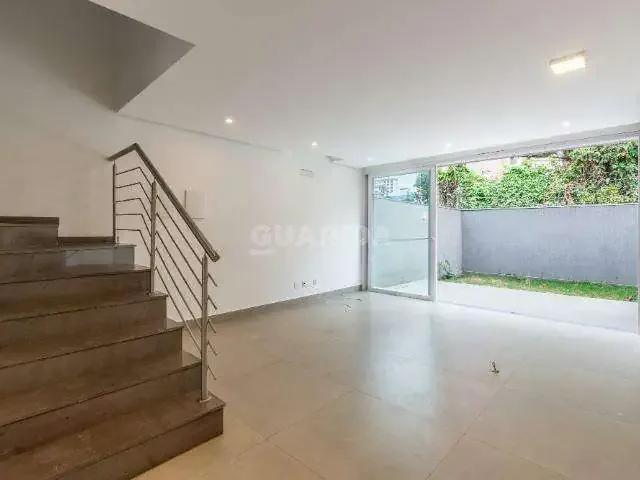 Casa / Sobrado para Locação em Porto Alegre/RS Higienópolis 3 Quartos