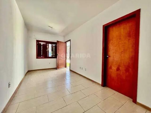Casa / Sobrado para Locação em Porto Alegre/RS Hípica 2 Quartos