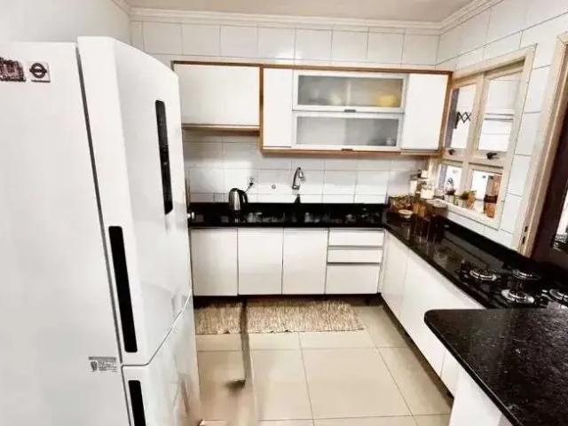Casa / Sobrado para Locação em Porto Alegre/RS Hípica 4 Quartos