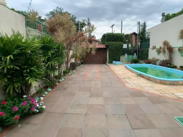 Casa / Sobrado para Locação em Porto Alegre/RS Ipanema 4 Quartos