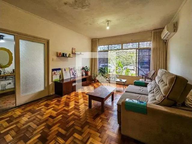 Casa / Sobrado para Locação em Porto Alegre/RS Ipanema 4 Quartos