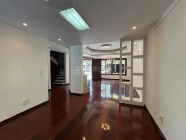 Casa / Sobrado para Locação em Porto Alegre/RS Ipanema 4 Quartos