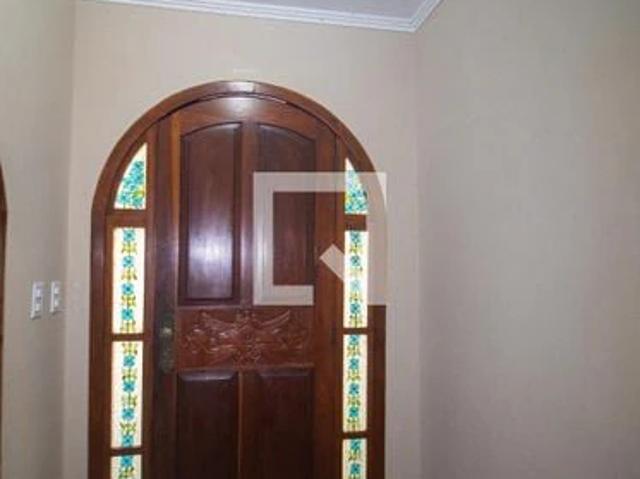 Casa / Sobrado para Locação em Porto Alegre/RS Ipanema 5 Quartos
