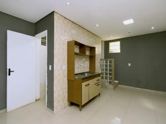 Casa / Sobrado para Locação em Porto Alegre/RS Jardim Europa 2 Quartos