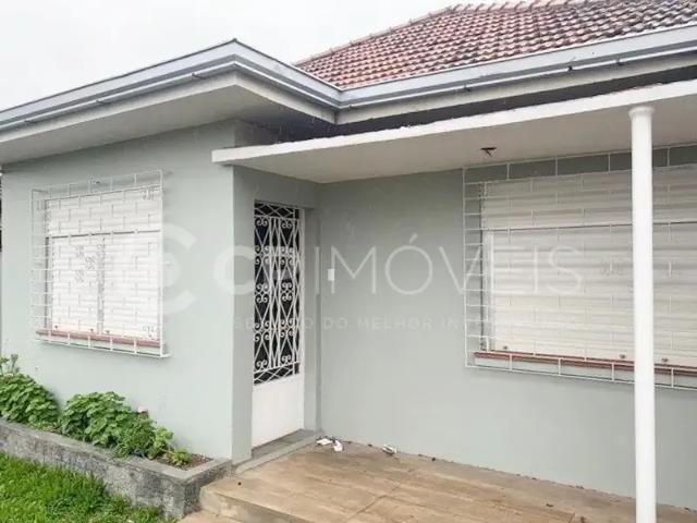 Casa / Sobrado para Locação em Porto Alegre/RS Jardim Europa 3 Quartos