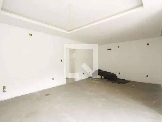Casa / Sobrado para Locação em Porto Alegre/RS Jardim Floresta 4 Quartos