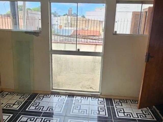 Casa / Sobrado para Locação em Porto Alegre/RS Jardim Itu 4 Quartos