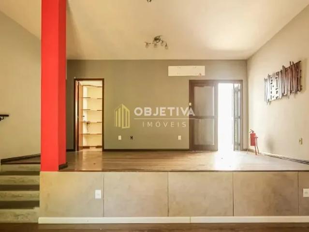 Casa / Sobrado para Locação em Porto Alegre/RS Jardim Itu 4 Quartos