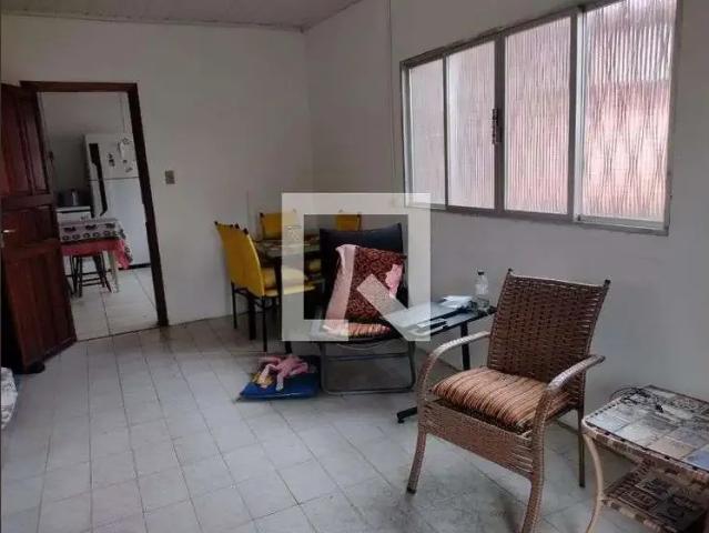 Casa / Sobrado para Locação em Porto Alegre/RS Jardim Itu Sabará 3 Quartos