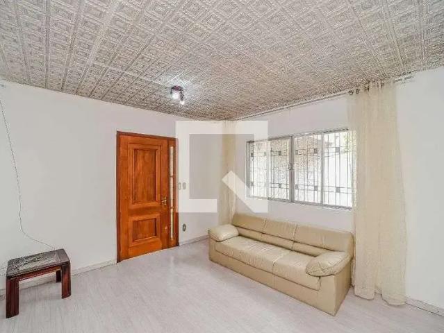 Casa / Sobrado para Locação em Porto Alegre/RS Jardim Itu Sabará 3 Quartos
