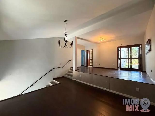 Casa / Sobrado para Locação em Porto Alegre/RS Jardim Itu Sabará 3 Quartos