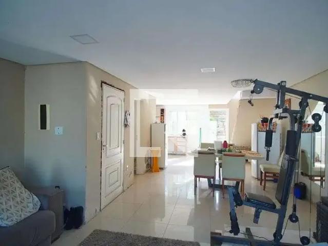 Casa / Sobrado para Locação em Porto Alegre/RS Jardim Itu Sabará 2 Quartos