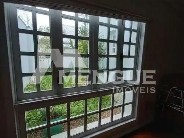 Casa / Sobrado para Locação em Porto Alegre/RS Jardim Itu Sabará 4 Quartos