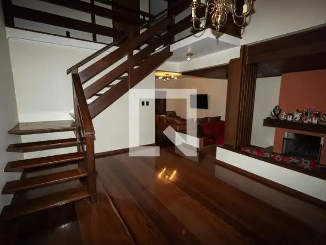 Casa / Sobrado para Locação em Porto Alegre/RS Jardim Itu Sabará 4 Quartos