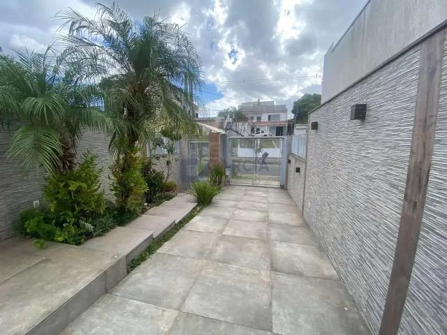 Casa / Sobrado para Locação em Porto Alegre/RS Jardim Itu Sabará 4 Quartos