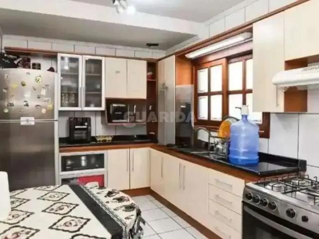 Casa / Sobrado para Locação em Porto Alegre/RS Santana 3 Quartos