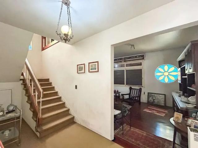 Casa / Sobrado para Locação em Porto Alegre/RS Jardim Lindóia 3 Quartos