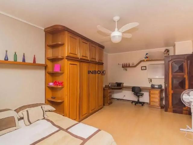 Casa / Sobrado para Locação em Porto Alegre/RS Jardim Lindóia 3 Quartos