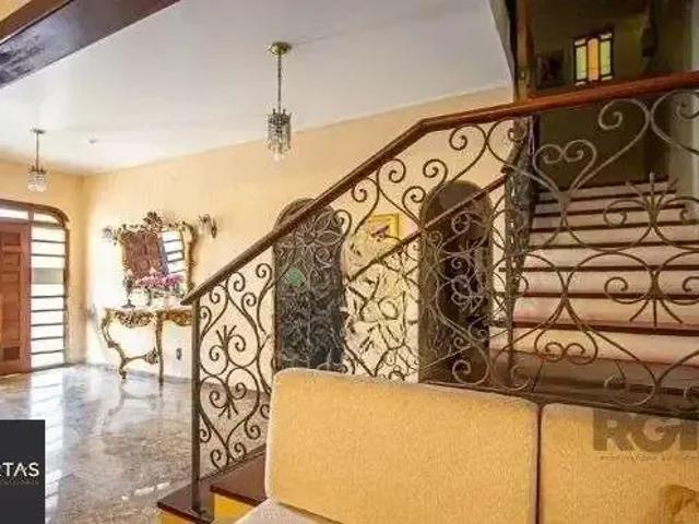 Casa / Sobrado para Locação em Porto Alegre/RS Jardim Lindóia 3 Quartos