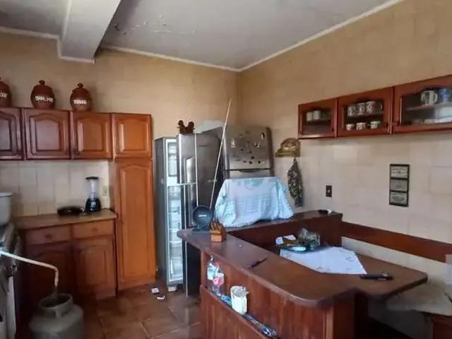 Casa / Sobrado para Locação em Porto Alegre/RS Jardim Lindóia 3 Quartos