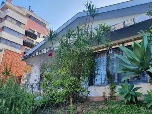 Casa / Sobrado para Locação em Porto Alegre/RS Jardim Lindóia 3 Quartos