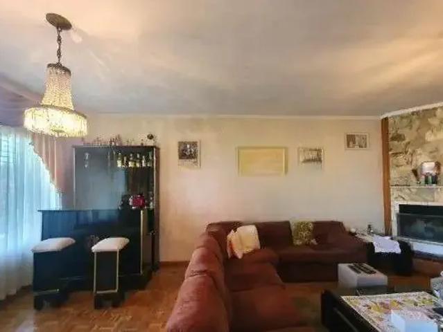Casa / Sobrado para Locação em Porto Alegre/RS Jardim Lindóia 3 Quartos