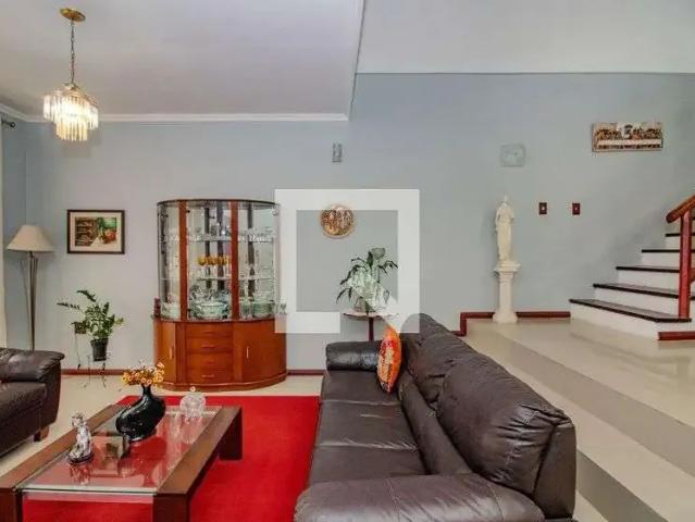 Casa / Sobrado para Locação em Porto Alegre/RS Jardim Lindóia 7 Quartos