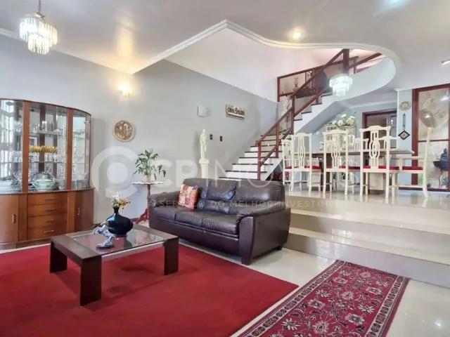 Casa / Sobrado para Locação em Porto Alegre/RS Jardim Lindóia 7 Quartos