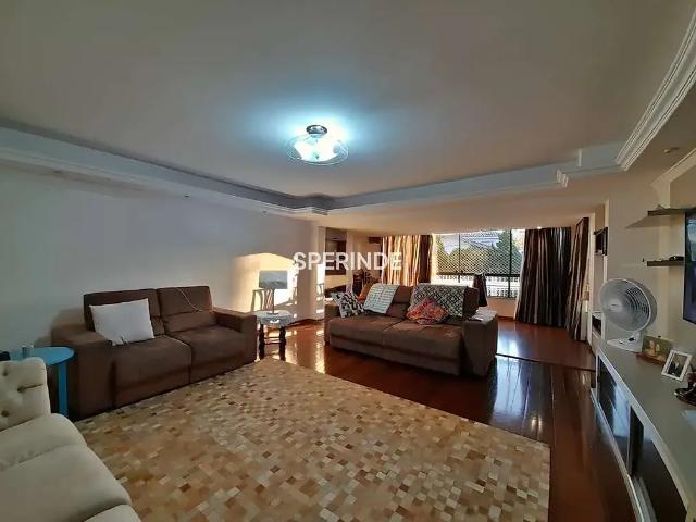 Casa / Sobrado para Locação em Porto Alegre/RS Jardim Lindóia 4 Quartos