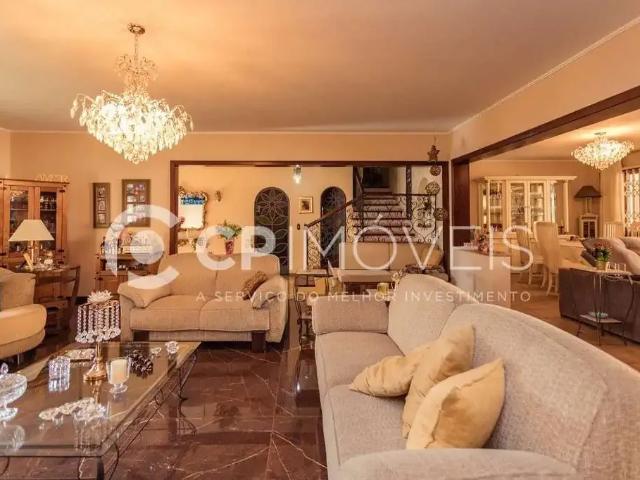 Casa / Sobrado para Locação em Porto Alegre/RS Jardim Lindóia 4 Quartos