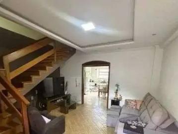 Casa / Sobrado para Locação em Porto Alegre/RS Jardim Lindóia 4 Quartos