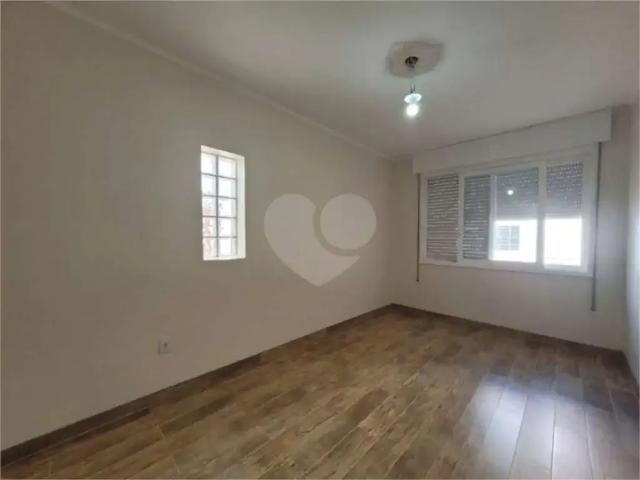 Casa / Sobrado para Locação em Porto Alegre/RS Jardim Lindóia 4 Quartos