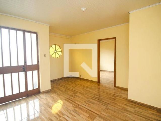 Casa / Sobrado para Locação em Porto Alegre/RS Lomba do Pinheiro 2 Quartos
