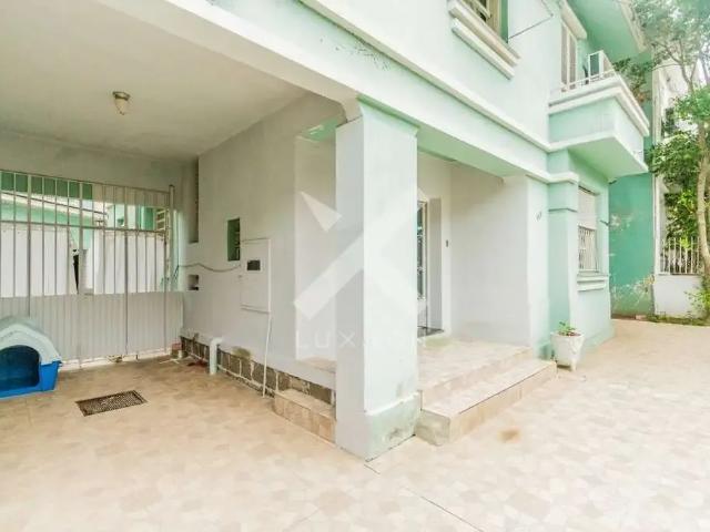 Casa / Sobrado para Locação em Porto Alegre/RS Moinhos de Vento 3 Quartos