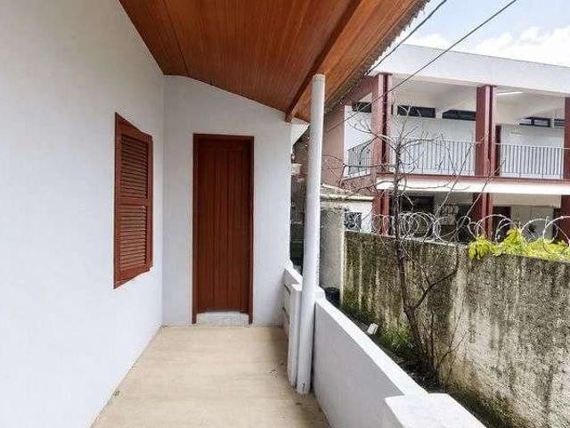 Casa / Sobrado para Locação em Porto Alegre/RS Medianeira 1 Quartos