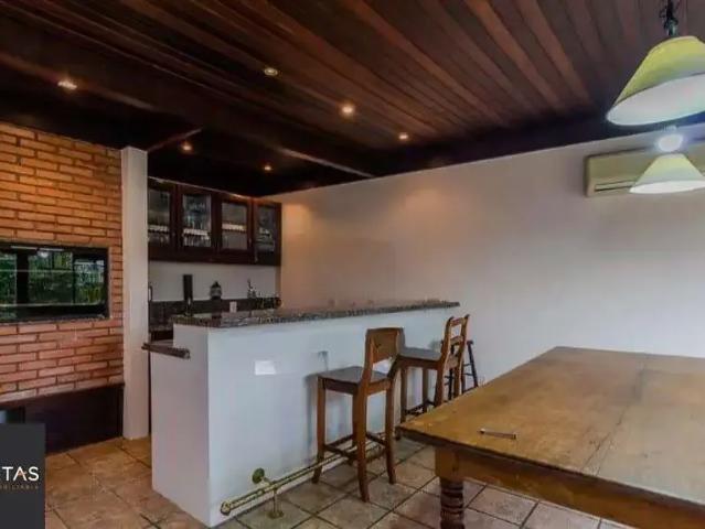 Casa / Sobrado para Locação em Porto Alegre/RS Medianeira 3 Quartos