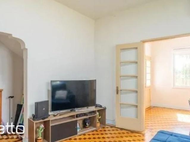 Casa / Sobrado para Locação em Porto Alegre/RS Menino Deus 3 Quartos